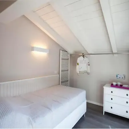 Isola Comacina Apartment